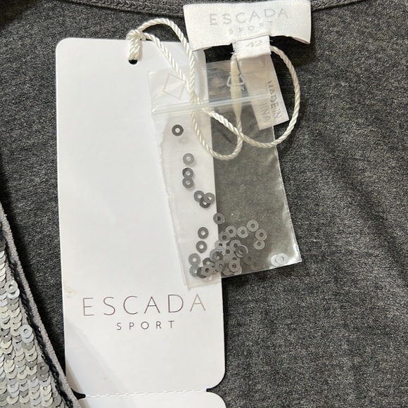 NWT ESCADA Silver Sequins Sleeveless Top
Size 42- Large - Picture 5 of 8
